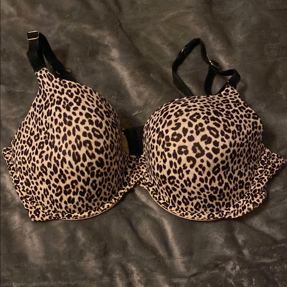 Leopard bra